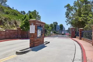 Photo #2: 250037027 Listing