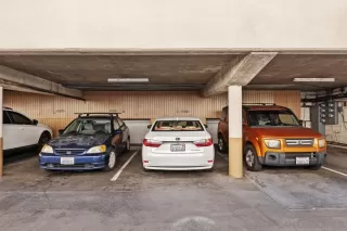 Photo #4: 250037033 Listing