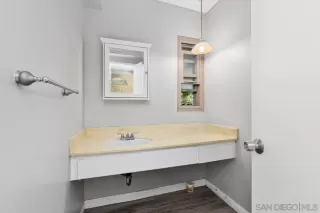 Photo #5: 250037033 Listing