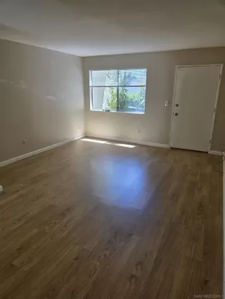 Photo #3: 250037059 Listing 