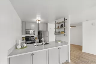 Photo #2: 250037067 Listing 