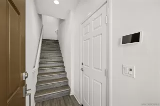 Photo #2: 250037096 Listing