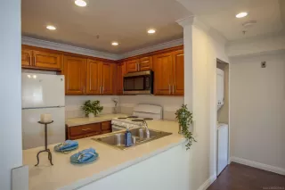 Photo #6: 250037102 Listing 