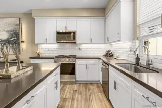 Photo #6: 250037114 Listing