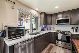 Photo #5: 250037132 Listing