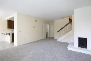 Photo #5: 250037152 Listing