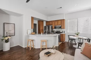 Photo #2: 250037226 Listing 