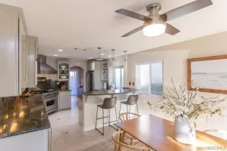 Photo #3: 250037289 Listing