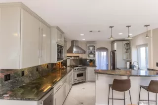 Photo #4: 250037289 Listing