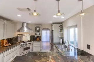 Photo #5: 250037289 Listing