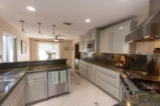 Photo #6: 250037289 Listing