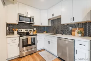 Photo #1: 250037306 Listing