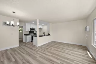 Photo #3: 250037322 Listing