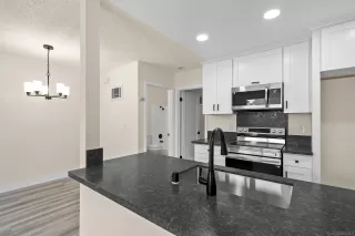 Photo #6: 250037322 Listing