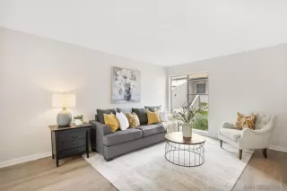 Photo #3: 250037361 Listing