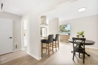 Photo #4: 250037361 Listing