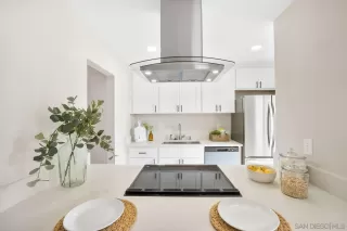 Photo #5: 250037361 Listing