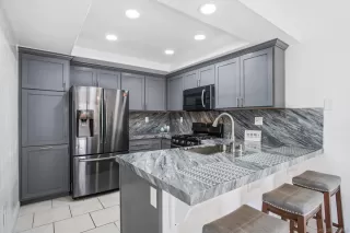 Photo #3: 250037378 Listing