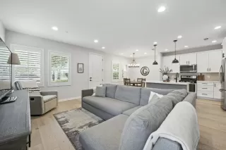 Photo #5: 250037382 Listing 