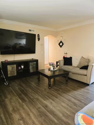 Photo #3: 250037386 Listing