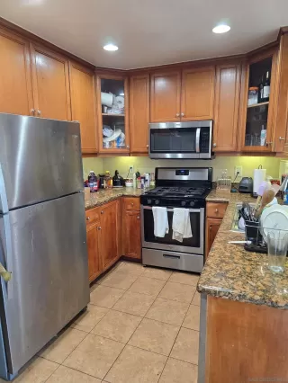 Photo #5: 250037386 Listing