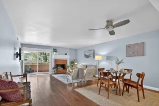 Photo #1: 250037400 Listing