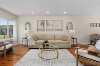 Photo #1: 250037418 Listing 