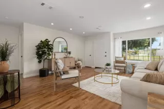 Photo #3: 250037418 Listing 