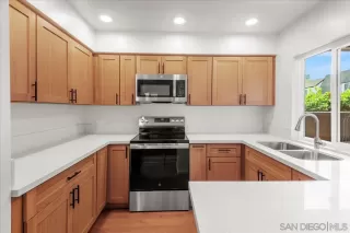 Photo #5: 250037444 Listing 