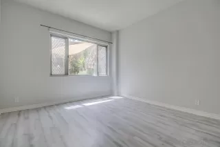 Photo #5: 250037515 Listing