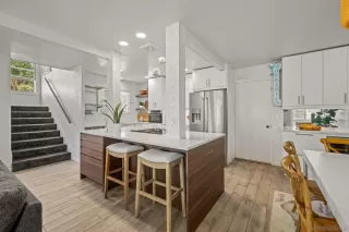 Photo #3: 250037526 Listing