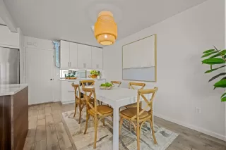 Photo #4: 250037526 Listing