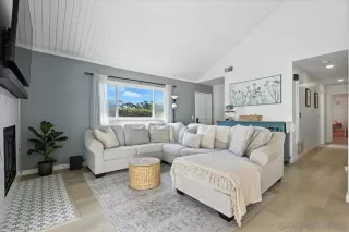 Photo #3: 250037542 Listing