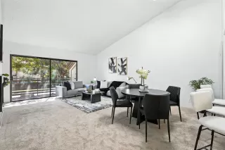 Photo #1: 250037577 Listing