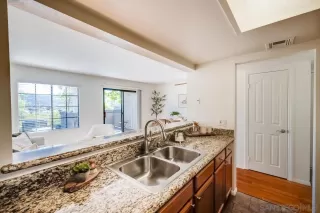 Photo #3: 250037664 Listing