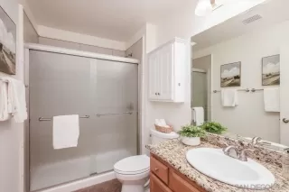 Photo #5: 250037664 Listing