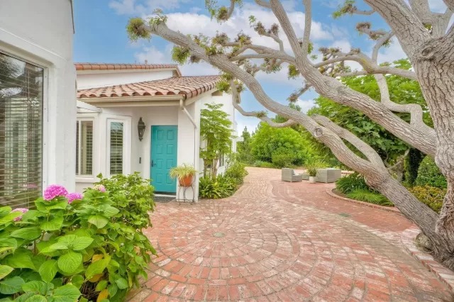 MLS: 250037684 Condo For Sale