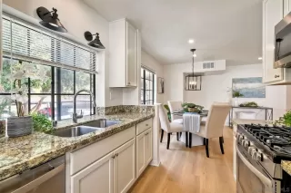 Photo #3: 250037733 Listing 