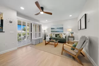 Photo #5: 250037782 Listing