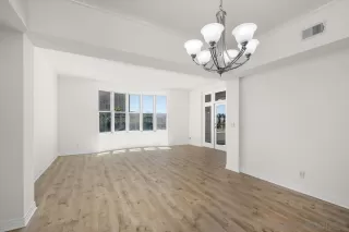 Photo #2: 250037832 Listing