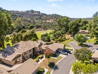 Photo #1: 250037907 Listing 