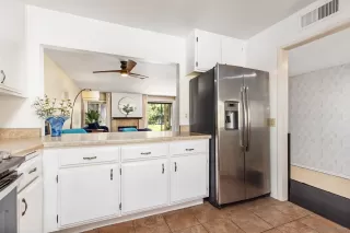 Photo #5: 250037907 Listing 