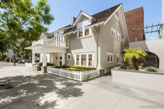 Photo #1: 250037916 Listing 