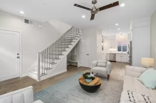 Photo #4: 250037932 Listing