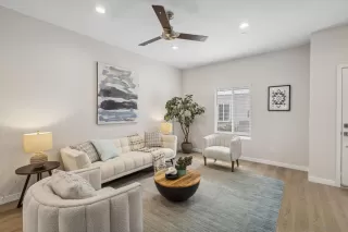 Photo #5: 250037932 Listing