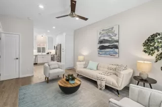 Photo #6: 250037932 Listing