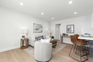 Photo #5: 250037935 Listing