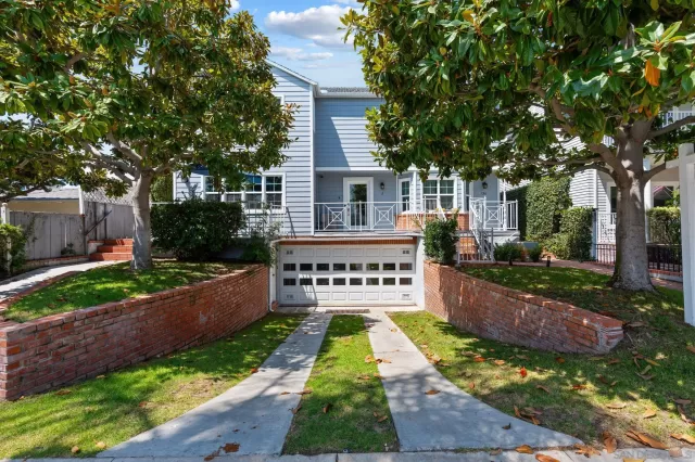 MLS: 250038023 Condo For Sale