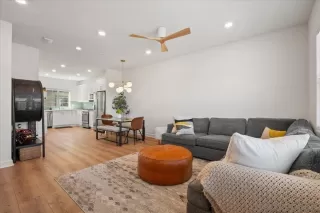 Photo #3: 250038081 Listing