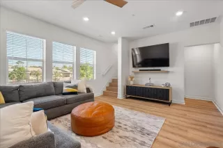 Photo #6: 250038081 Listing